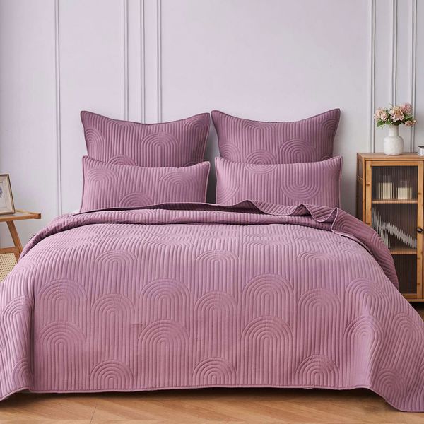Rainbow Dusty Pink Queen Quilt Set