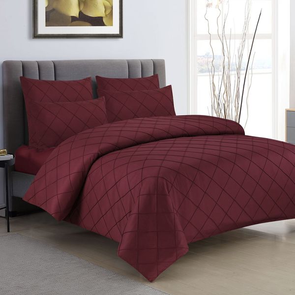 Classic Maroon Queen Pintuck Duvet Set