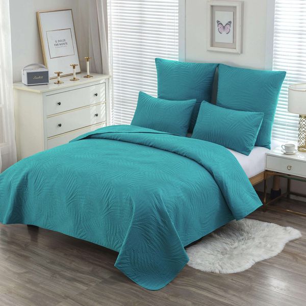 Gardenia Turquoise Queen Quilt Set
