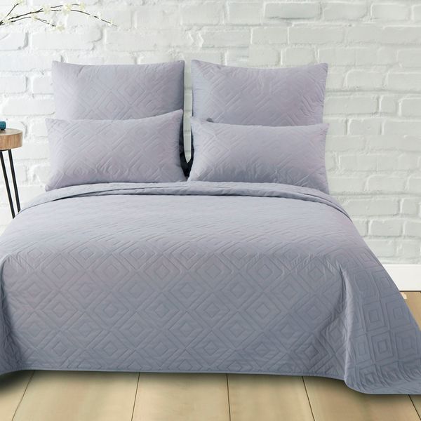 Quadro Grey Queen Quilt Set
