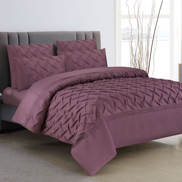 Deluxe Pink Double Pintuck Duvet Set