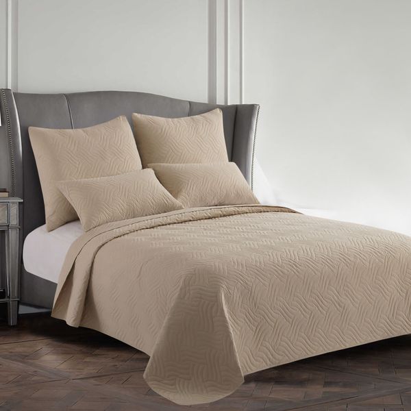 Sahara Cream Queen Quilt Set