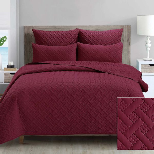 Infinity Maroon King Quilt Set