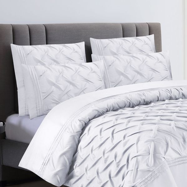 Deluxe White Pintuck Pillowcases 2pc