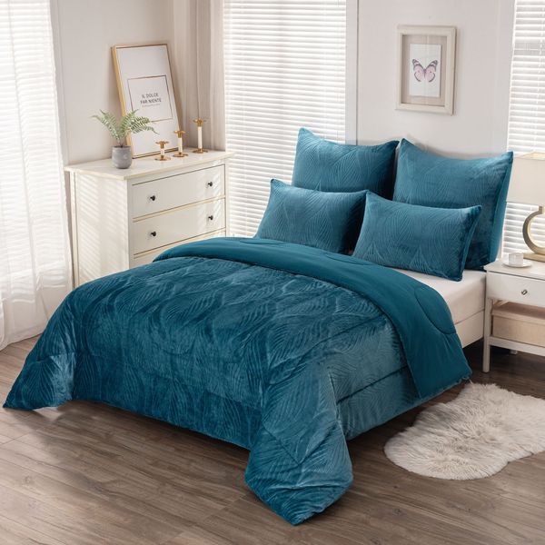 Embossed Leila Blavet Teal Green Queen